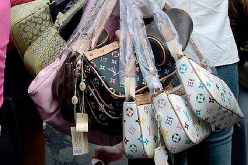 庫(kù)存不合格皮革制品天津依據(jù)固廢法銷毀方式三六五 環(huán)保